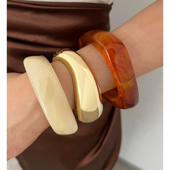 Chunky Gold Bangle Bracelets for Women, Dainty 14k Gold Plated Big Stackable Ban - Picture 3 of 9